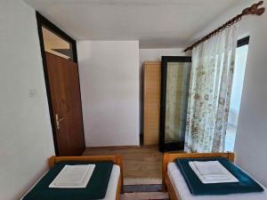 Apartment in Klenovica 37983