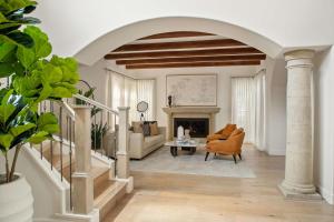 3BR La Jolla Village Walk to Beach