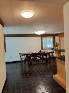 Grosszügige, charmante Wohnung in den Bergen