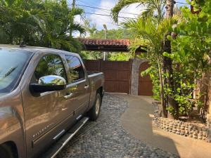 Beachfront Casa Palmillas Troncones with pool and 3rooms