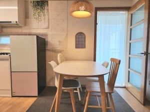 봉천역9분 Bongcheon Bliss Family trip friendship trip big two-room 8 people near station airport bus line 2 Bongcheon Station Seoul National University Station