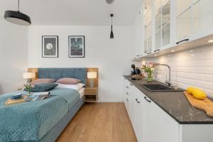 Seaside holiday studio, swimming pool, saunas