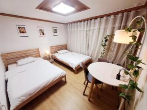 Comfort House 2 bed room Hwagok Station 4minutes Gimpo Airport 10 minutes