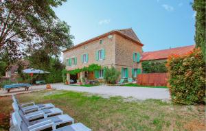 Maisons de vacances Amazing Home In Lagnes : photos des chambres