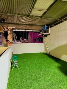 Habitación versátil y acogedora