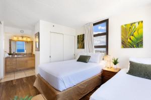 Sky-High Oceanview Escape at Waikiki Banyan with Free Parking (23214)