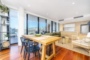 Vibrant Stay with Lakeside Charm in Kingston - Hosted by Canstay