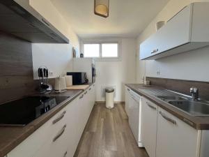 Magnifique T3 Rénové - Terrasse Vue Mer - Parking - FR-1-308-208