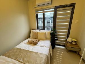 S Residences 2BR Room 1420 near Airport, SM MOA & US Embassy by Prime Stay MOA