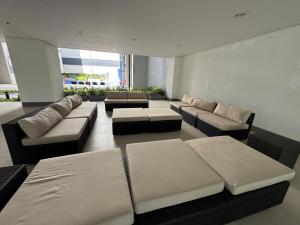 S Residences 2BR Room 1420 near Airport, SM MOA & US Embassy by Prime Stay MOA