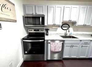 NEW - Mins to Hospitals - Manchester - Derry - Nashua - Concord - Queen Bed