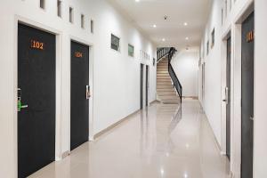 Urbanview Hotel Syariah near RSIA Annisa Jelutung Jambi