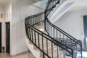 Urbanview Hotel Syariah near RSIA Annisa Jelutung Jambi