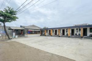 RedDoorz at Pantai Sayangheulang Garut 2