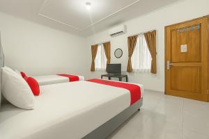 RedDoorz at Pantai Sayangheulang Garut 2