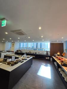 BUSAN HAEUNDAE BEACH OCEAN VIEW TERRACE HOTEl