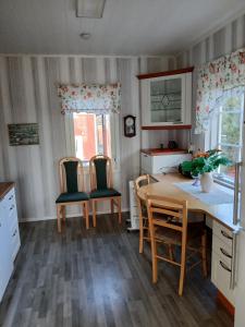 Detached house with everything you need