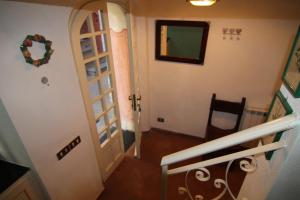 Five Lands Pink Cottage