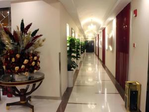 GreenTree Inn Lianyungang Suning Square Hualian Mantion Hotel