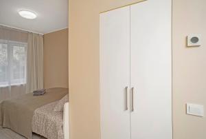 Compact and Comfy Apartment on the Greenhill