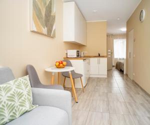 Compact and Comfy Apartment on the Greenhill