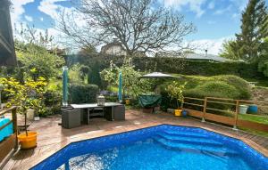 3 Bedroom Gorgeous Home In Deauville