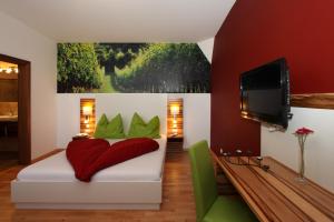Superior Double Room room in Weingut Bohrn Himmelbett