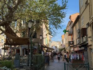 Appartements Tout a pied & farniente ! Appartement lumineux avec terrasse : photos des chambres