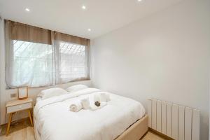 Renovated apt with Parking & Terrace - Palm Beach