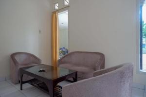 RedDoorz near Lokawisata Baturaden 2