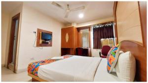 Hotel Park # Resort Bhubaneshwar Near Railway Station - A Premium Hotel Lift Facilites And Parking ,wifi - Fully Air Conditioning Luxury Room