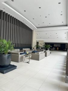 2 BEDROOM HOME Near Mall of Asia