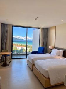 Seaview apartment in The Arena Cam Ranh resort