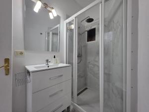 Los Cristianos - Edificio Rosamar