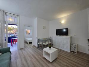 Los Cristianos - Edificio Rosamar