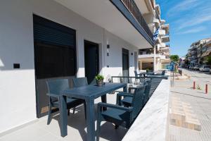 Eleni Luxury Suites by RentalsPro - Nea Kallikrateia Halkidiki
