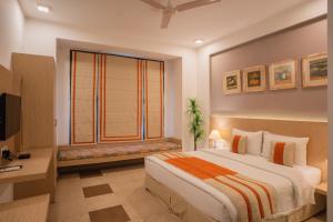 Ahuja Residency Parklane