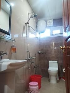 Serene Peak View Home Stay