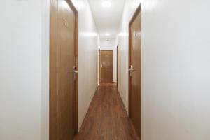 GREN PLACE near Baclaran Airport Road by RedDoorz