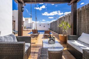 Villa with sunny private pool in golf resort - child friendly!