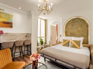 Merveil - Luxury Suite - Louvre - Rousseau