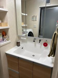 Private Room with elevator only 2 minutes to station