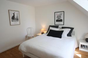 Maisons de vacances Large house 80m from the port of Paimpol : photos des chambres