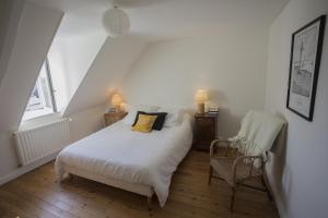 Maisons de vacances Large house 80m from the port of Paimpol : photos des chambres