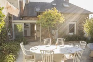 Maisons de vacances Large house 80m from the port of Paimpol : photos des chambres