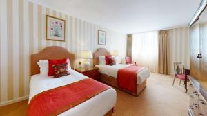 Deluxe Two-Bedroom Apartment room in Cheval Thorney Court at Hyde Park