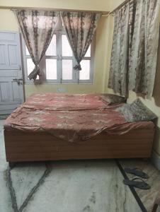 Radhe Shyam PG & Tiffin Pack service