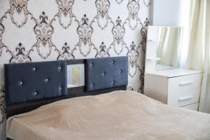 Spacious 2 Bedrooms Apartment steps from Boulevard & Beach