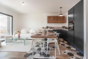 Appartements Appartement T3 de charme avec Terrasse - Hauteurs Bastia : photos des chambres