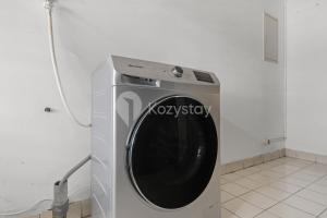 Corinna by Kozystay - Senayan